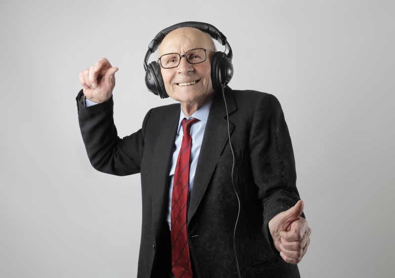 New Research Shows How Music Helps Those with Alzheimers Disease their Caregivers New Research Shows How Music Helps Those with Alzheimer’s Disease & their Caregivers